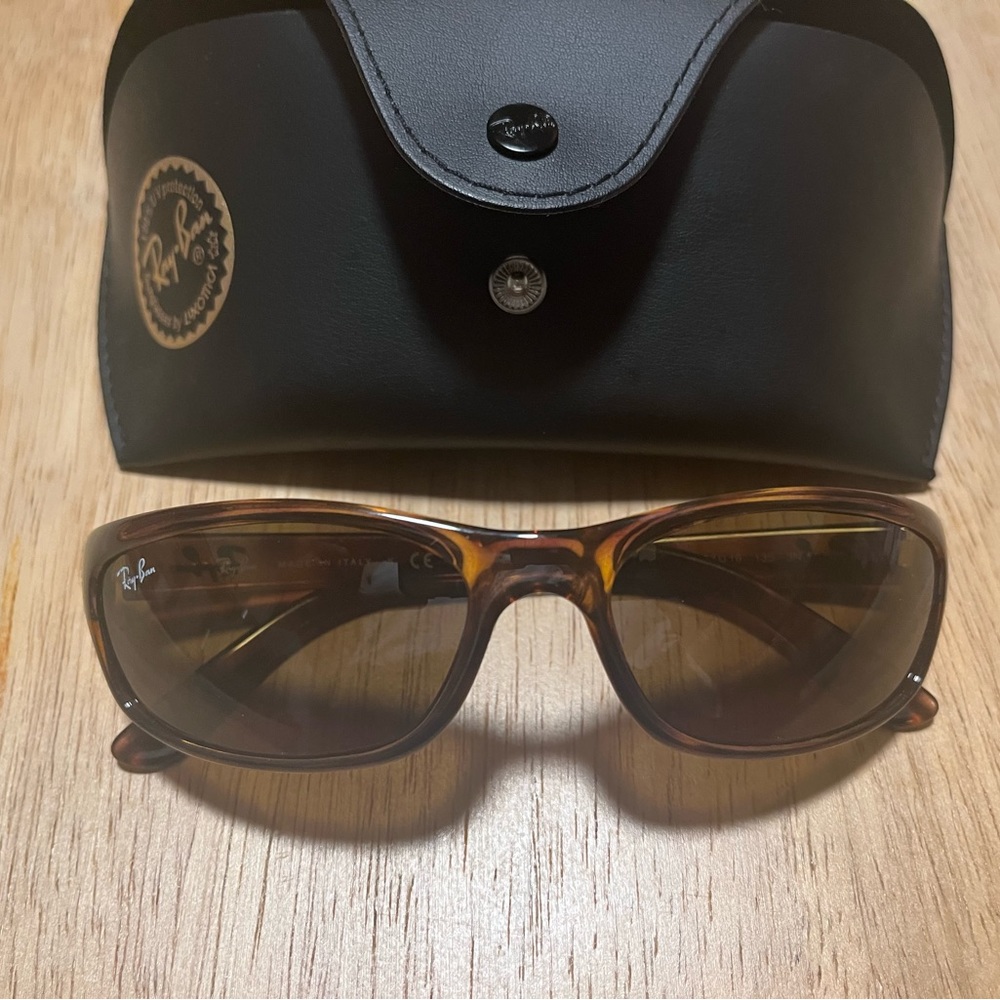 Ray bans
